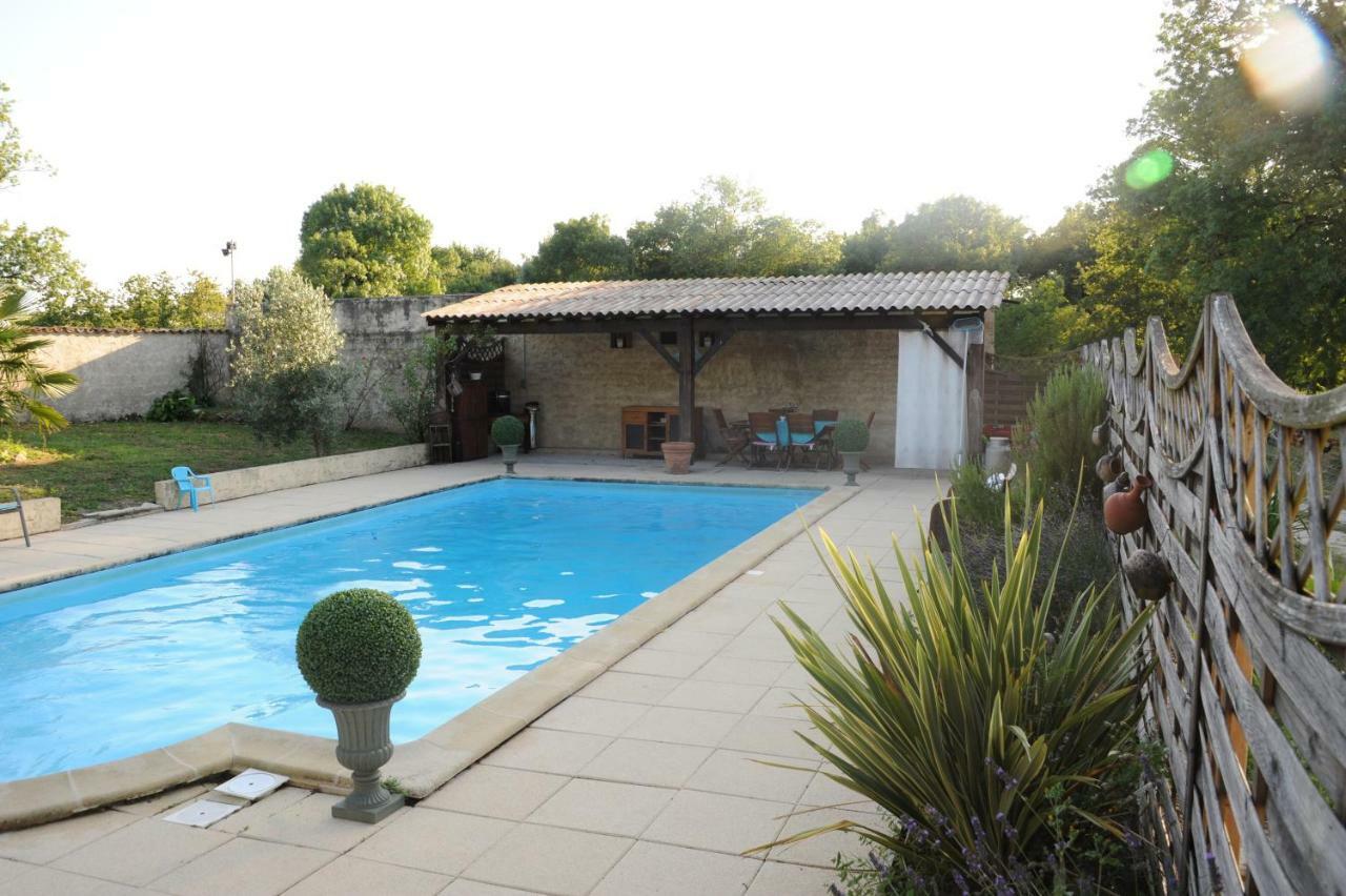 Les Demeures De La Laigne Bed & Breakfast Allas-Bocage Exterior photo